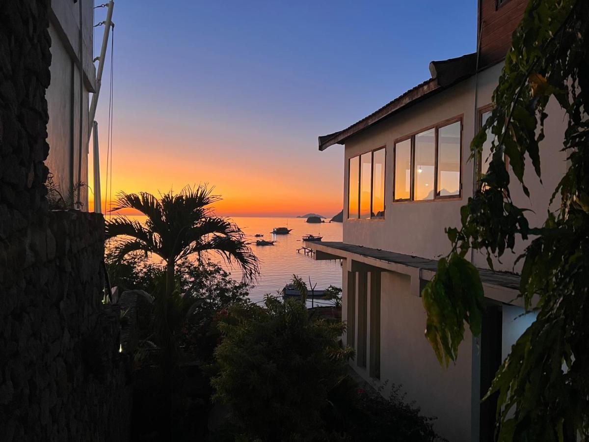 Hotel Blue Parrot Labuan Bajo Exterior foto