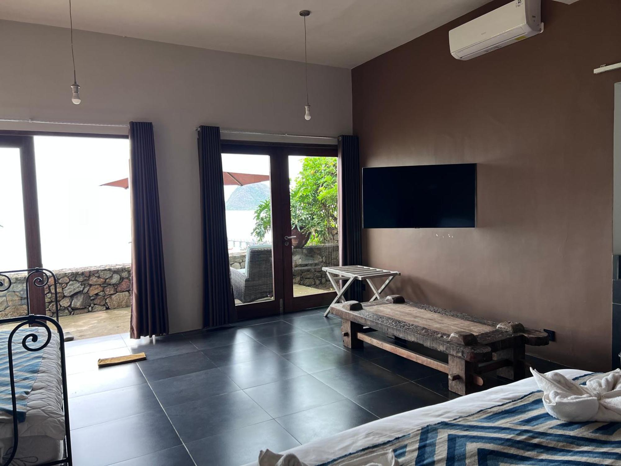 Hotel Blue Parrot Labuan Bajo Exterior foto